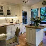 Mistletoe One Luxury With Hot Tub *