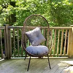 Mistletoe One Luxury With Hot Tub