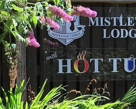 Mistletoe One Luxury With Hot Tub * Windermere