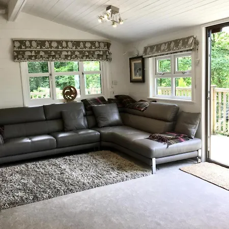 Mistletoe One Luxury With Hot Tub Holiday home *