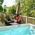 Feriehus Mistletoe One Luxury With Hot Tub *