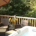 Feriehus Mistletoe One Luxury With Hot Tub Windermere